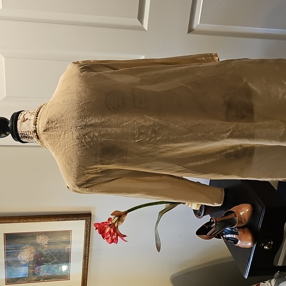 Chico Embroidered, Sequined Beige Tunic with Tie Neck, Size 8-10 - Picture 7 of 13